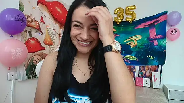 LovelyAzucena online show from 1, 5, 2026
