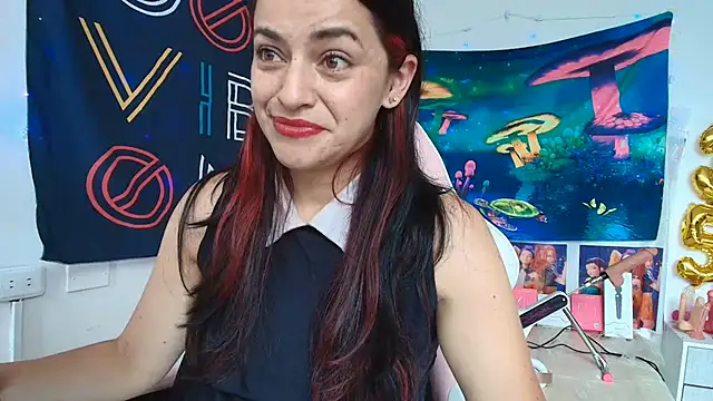 Snapshot of LovelyAzucena chatting on 9, 6, 2026 LovelyAzucena online show from 9, 6, 2026