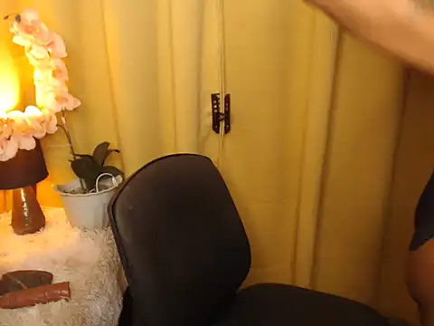 Victoria Saint online show from 20, 2, 2025