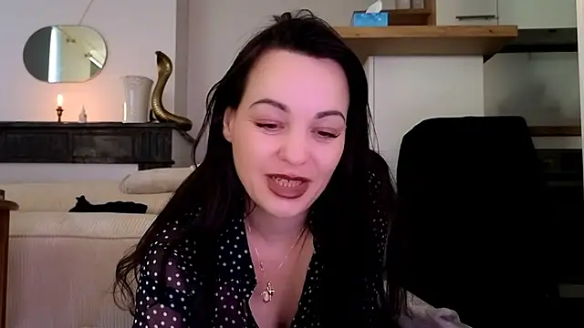 Lilie romeo online show from 4, 12, 2024