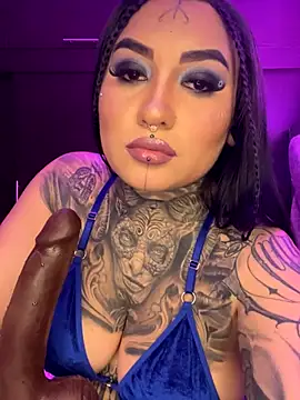 Snapshot of CloeeBeckam chatting on 26, 9, 2025 CloeeBeckam online show from 26, 9, 2025