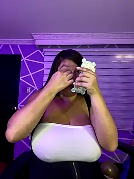 MiiaaJoness online show from 23, 9, 2025