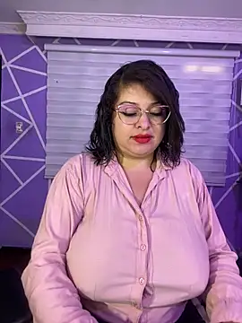 Snapshot of MiiaaJoness chatting on 16, 6, 2026 MiiaaJoness online show from 16, 6, 2026