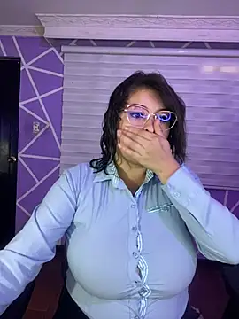 Snapshot of MiiaaJoness chatting on 18, 6, 2026 MiiaaJoness online show from 18, 6, 2026