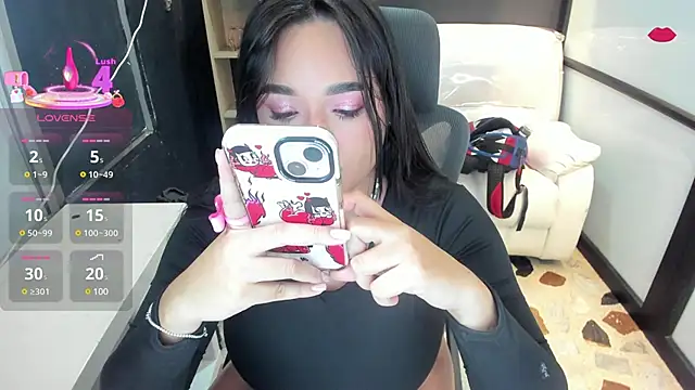 Snapshot of CelesteBrucee chatting on 21, 3, 2025 CelesteBrucee online show from 21, 3, 2025