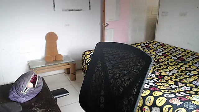 girl milk2 online show from 29, 4, 2026