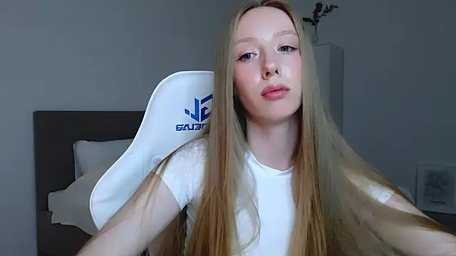 Luna insniity online show from 2, 10, 2025