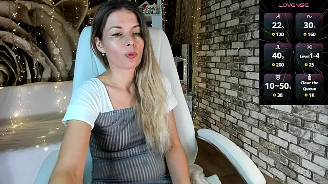 Snapshot of Eva_Melow chatting on 15, 1, 2025 Eva Melow online show from 15, 1, 2025