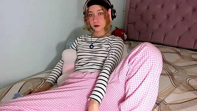 any 21hot online show from 30, 12, 2024