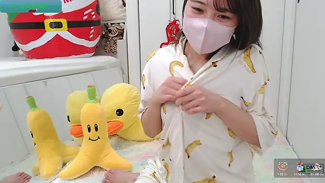 Snapshot of SUZU_ chatting on 14, 12, 2024 SUZU  online show from 14, 12, 2024