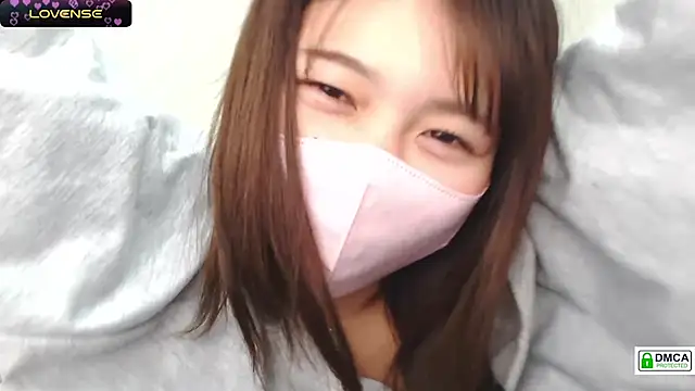 Snapshot of SUZU_ chatting on 8, 2, 2025 SUZU  online show from 8, 2, 2025