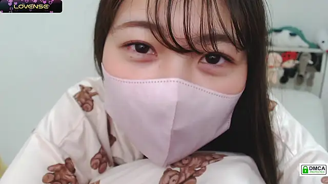 Snapshot of SUZU_ chatting on 8, 2, 2025 SUZU  online show from 8, 2, 2025
