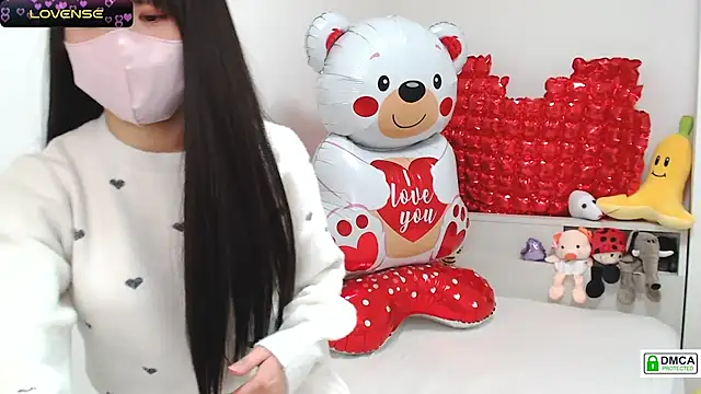Snapshot of SUZU_ chatting on 14, 2, 2025 SUZU  online show from 14, 2, 2025
