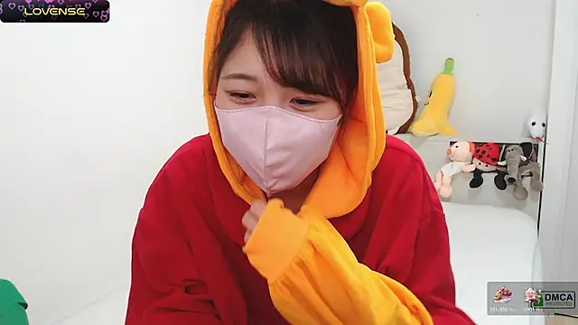 Snapshot of SUZU_ chatting on 18, 2, 2025 SUZU  online show from 18, 2, 2025