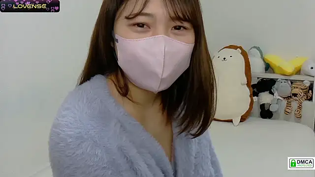 Snapshot of SUZU_ chatting on 5, 3, 2025 SUZU  online show from 5, 3, 2025