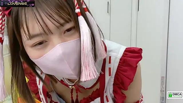 Snapshot of SUZU_ chatting on 21, 3, 2025 SUZU  online show from 21, 3, 2025