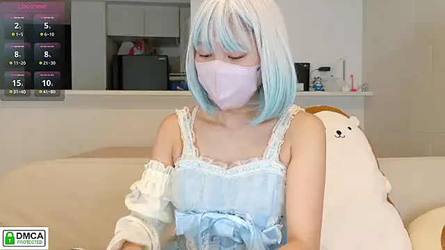 Snapshot of SUZU_ chatting on 10, 9, 2025 SUZU  online show from 10, 9, 2025