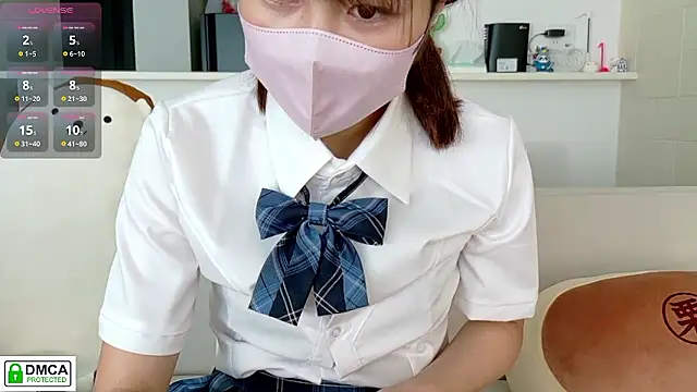Snapshot of SUZU_ chatting on 17, 9, 2025 SUZU  online show from 17, 9, 2025