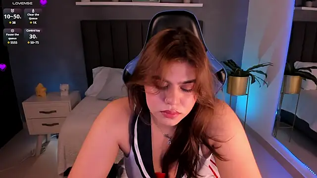 Snapshot of veronica185 chatting on 24, 1, 2025 veronica185 online show from 24, 1, 2025