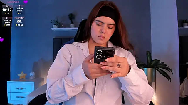 Snapshot of veronica185 chatting on 20, 2, 2025 veronica185 online show from 20, 2, 2025