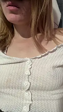 Snapshot of SecretAnni chatting on 19, 10, 2025 SecretAnni online show from 19, 10, 2025