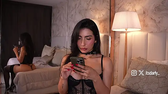 Snapshot of Rosalie_vega chatting on 21, 4, 2026 Rosalie vega online show from 21, 4, 2026
