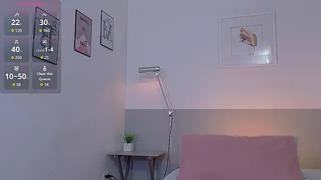 littlee emilyy  online show from 20, 6, 2026