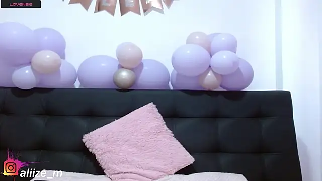 aliicee m online show from 7, 11, 2025