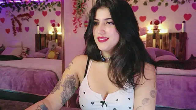 Snapshot of azahar__ziiz chatting on 19, 7, 2026 azahar ziiz online show from 19, 7, 2026