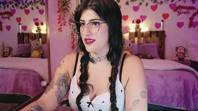 Snapshot of azahar__ziiz chatting on 19, 7, 2026 azahar ziiz online show from 19, 7, 2026