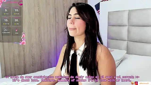 Snapshot of Goddess_mia2 chatting on 8, 9, 2025 Goddess mia2 online show from 8, 9, 2025