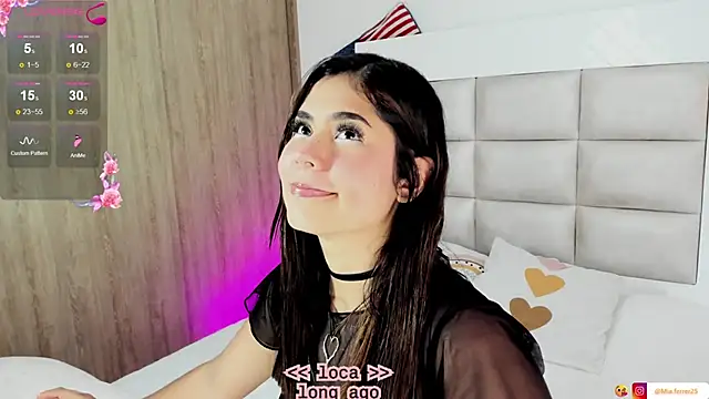 Snapshot of Goddess_mia2 chatting on 22, 9, 2025 Goddess mia2 online show from 22, 9, 2025