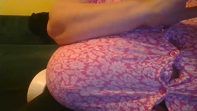 Snapshot of Nataliesbestjuggs chatting on 8, 10, 2025 Nataliesbestjuggs online show from 8, 10, 2025