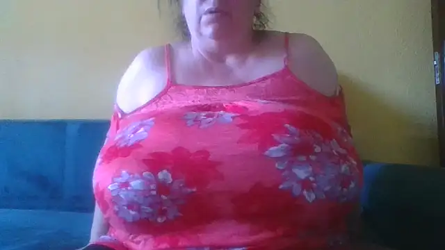 Snapshot of Nataliesbestjuggs chatting on 25, 10, 2025 Nataliesbestjuggs online show from 25, 10, 2025