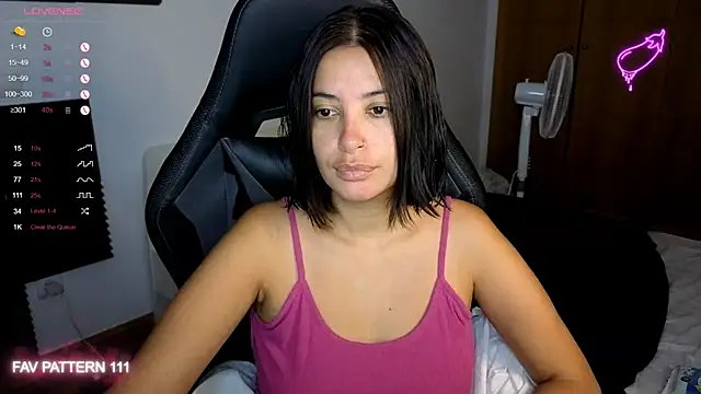 Snapshot of AnnaQueen chatting on 26, 9, 2025 AnnaQueen online show from 26, 9, 2025