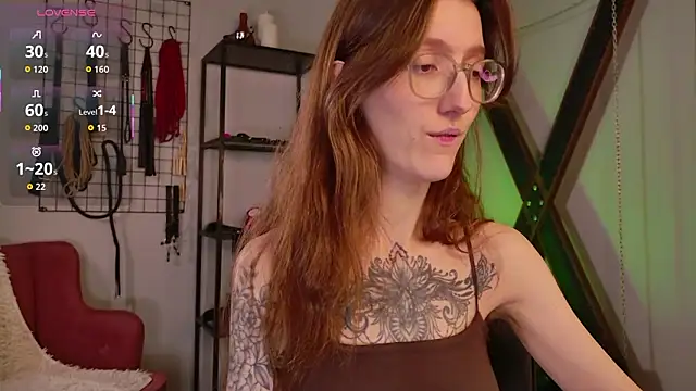 Lola Missy online show from 4, 2, 2026