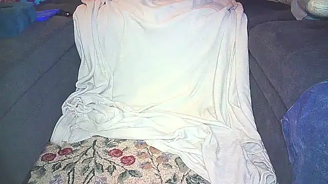 G  u  y online show from 30, 11, 2025