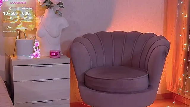 Snapshot of Alexis_Powell chatting on 7, 2, 2025 Alexis Powell online show from 7, 2, 2025