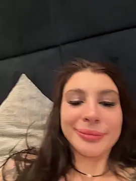Snapshot of Ashley-Urban chatting on 14, 1, 2025 Ashley-Urban online show from 14, 1, 2025