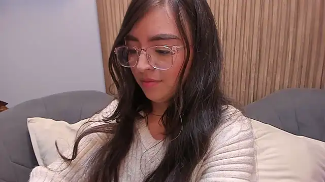 Eva Macalliter online show from 7, 12, 2024