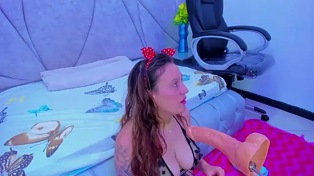 HornySlut69  online show from 18, 10, 2025