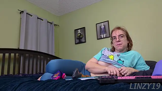 Linzy 19 online show from 19, 12, 2024