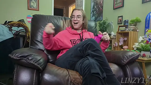 Linzy 19 online show from 19, 1, 2025