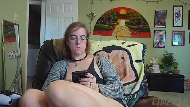 Linzy 19 online show from 25, 9, 2025