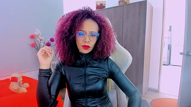 Snapshot of ScarlettMalbec chatting on 11, 3, 2026 ScarlettMalbec online show from 11, 3, 2026