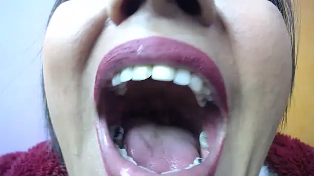 daleska ayala 1 online show from 1, 1, 2025