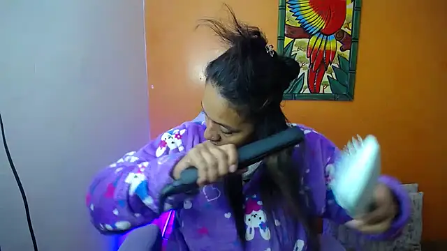 daleska ayala 1 online show from 4, 1, 2025