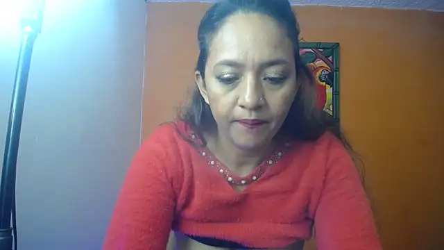 daleska ayala 1 online show from 12, 1, 2025