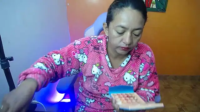 daleska ayala 1 online show from 23, 1, 2025