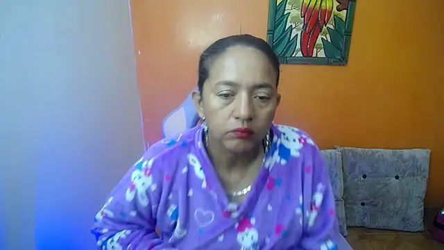 daleska ayala 1 online show from 8, 2, 2025